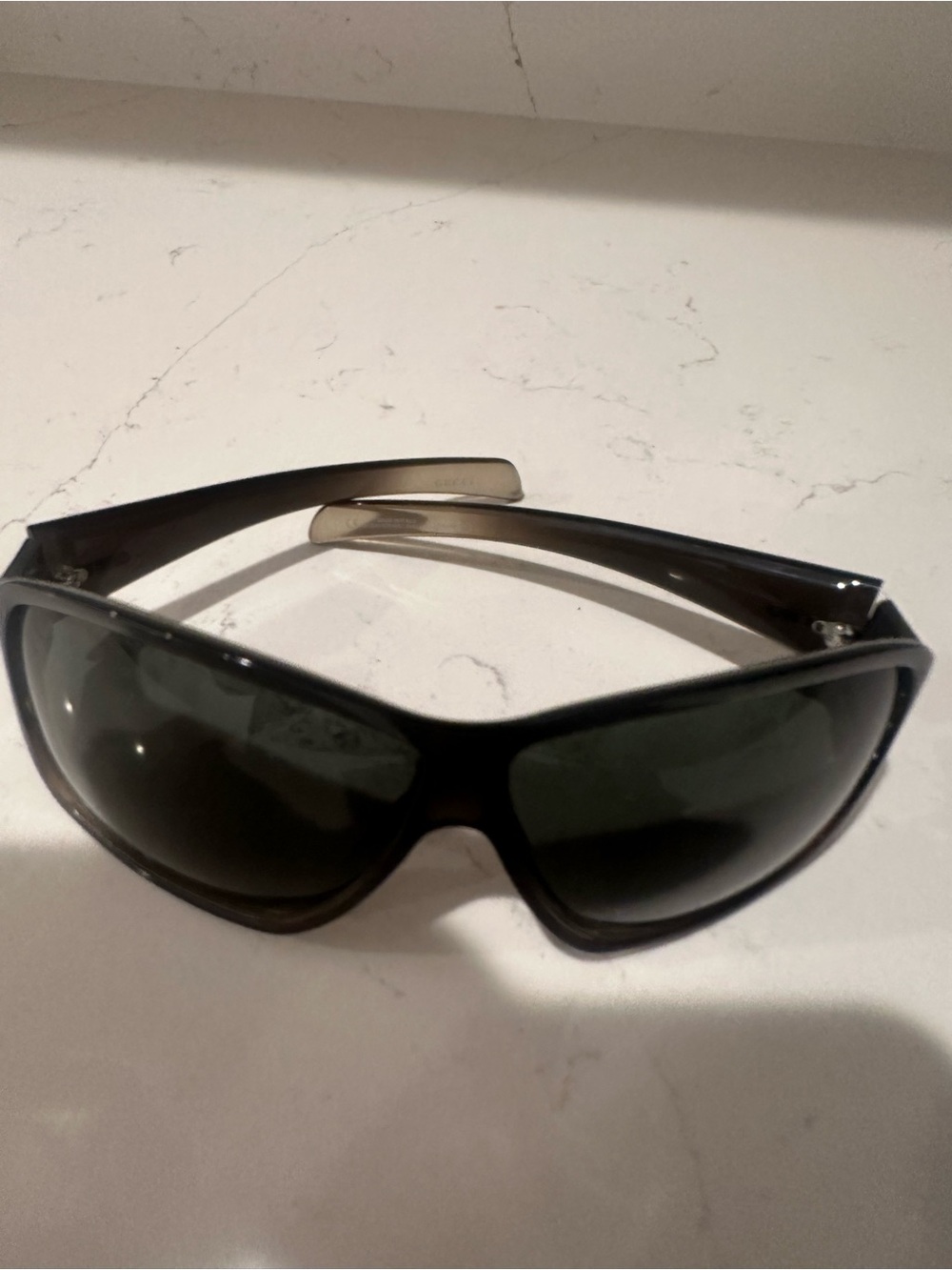 2000 Gucci GG 2537/S Black Sunglasses With CZ GG Logo